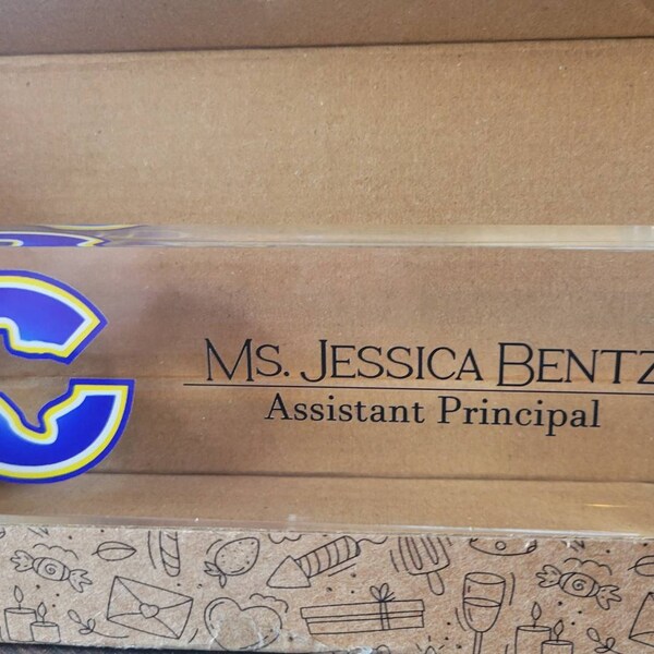 Personalized Wood Name Signs Decorative Office Accessory Christmas personalized-wood-name-signs-decorative-office-accessory-christmas