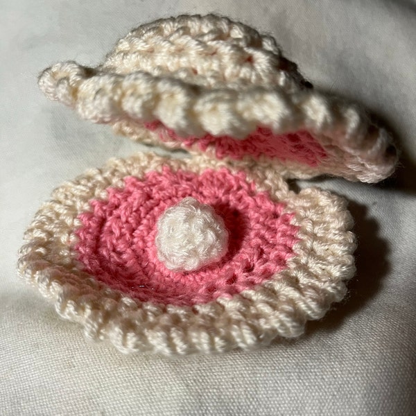 Shell With Pearl Crochet Pattern, Amigurumi Mussel With Pearl, Marine ...