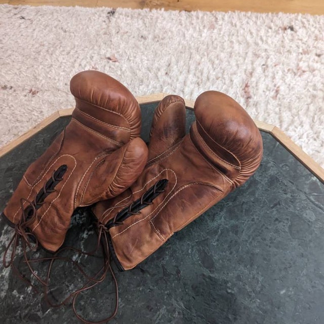 Retro Reborn Vintage Tan Leather Boxing Gloves: 12oz, Lace