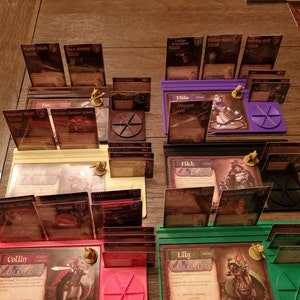 Feldherr Hero Dashboard In Plastica Per Mice And Mystics - Organizzatore Da Tavolo Con Slot Per Carte, Gettoni E Foglio Eroe - Stampato 3D In Germania