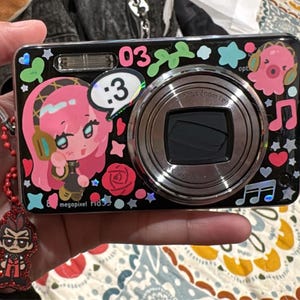 sophie added a photo of their purchase