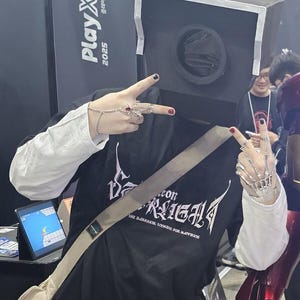 Hyoungmin added a photo of their purchase