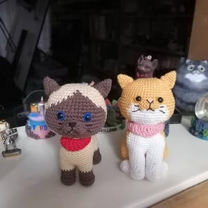 シャム猫のかぎ針編みパターン、編みぐるみ子猫（デジタルダウンロード