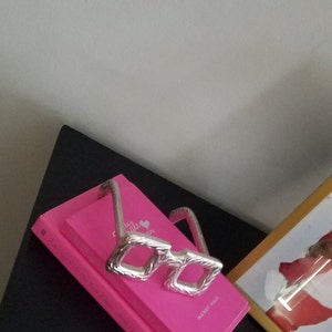 Unique added a photo of their purchase