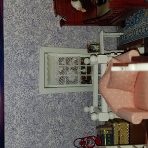 Melody Jane Dollhouse Silver Wall Light - Frosted Flower Shade, 1:12 Scale Miniature Lighting