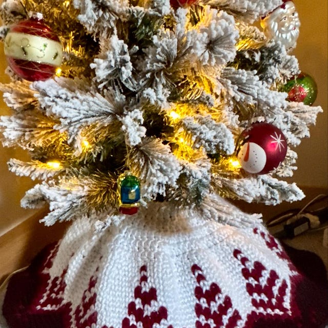A customer's finished Pine Christmas Tree Skirt Crochet Pattern