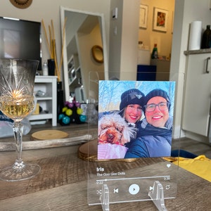 Elisa added a photo of their purchase