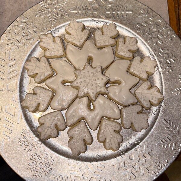 Snowflake Cookie Cutter Platter - Etsy