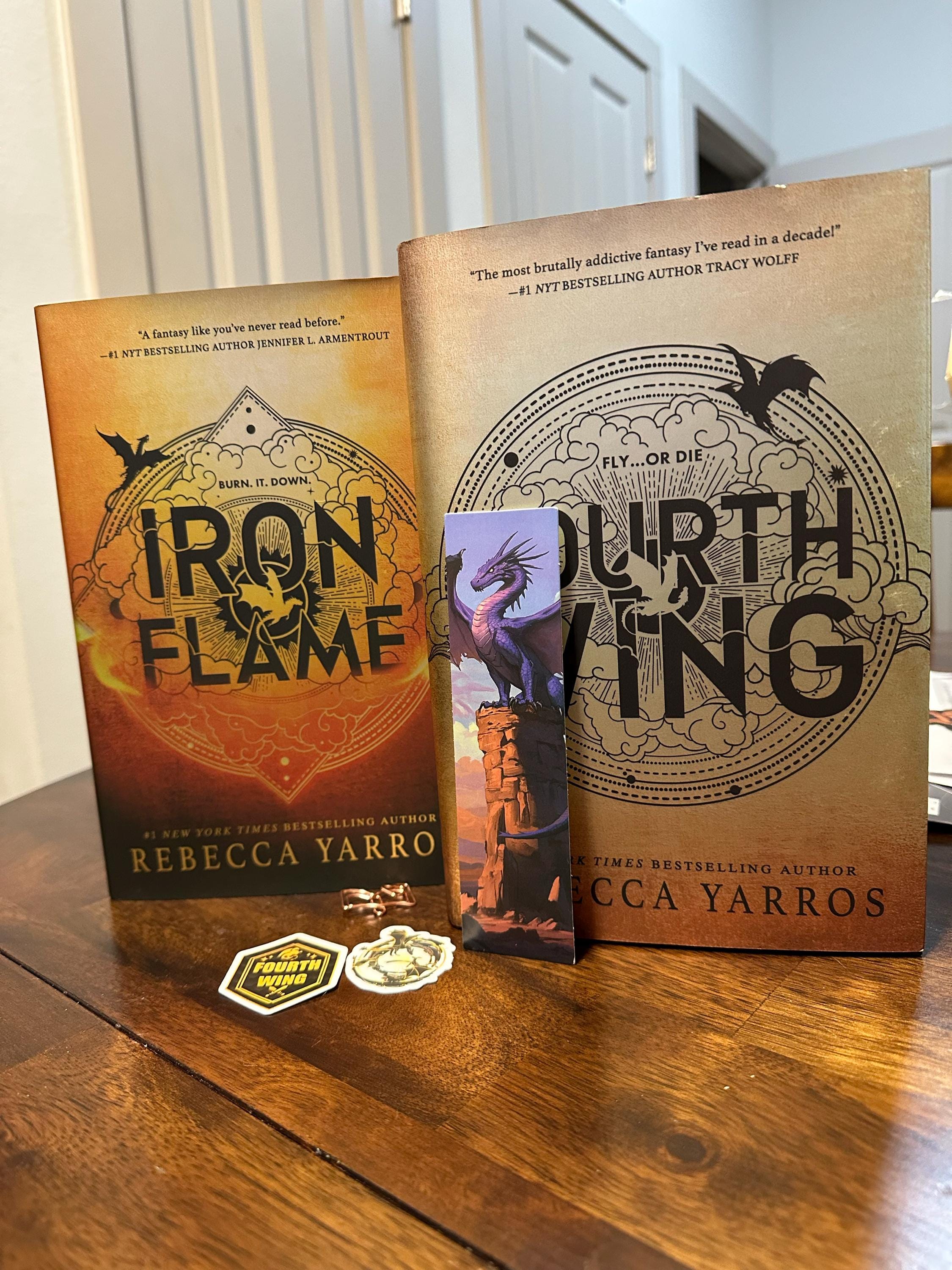 Fourth wing, Iron flame  and Onyx storm Sprayed edge book