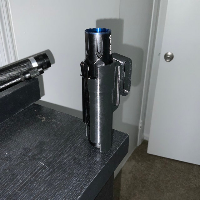 Olight Warrior Mini 3＋純正バッテリー×2＋クリップマウント Olight Warrior Mini 3 Review – Two Steps Forward, One Step