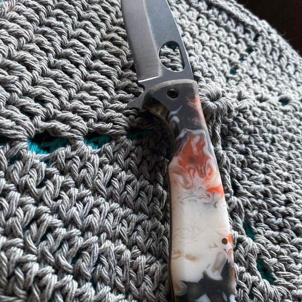 Custom Handcrafted Hunting Knife with Unique Sheep Horn Handle