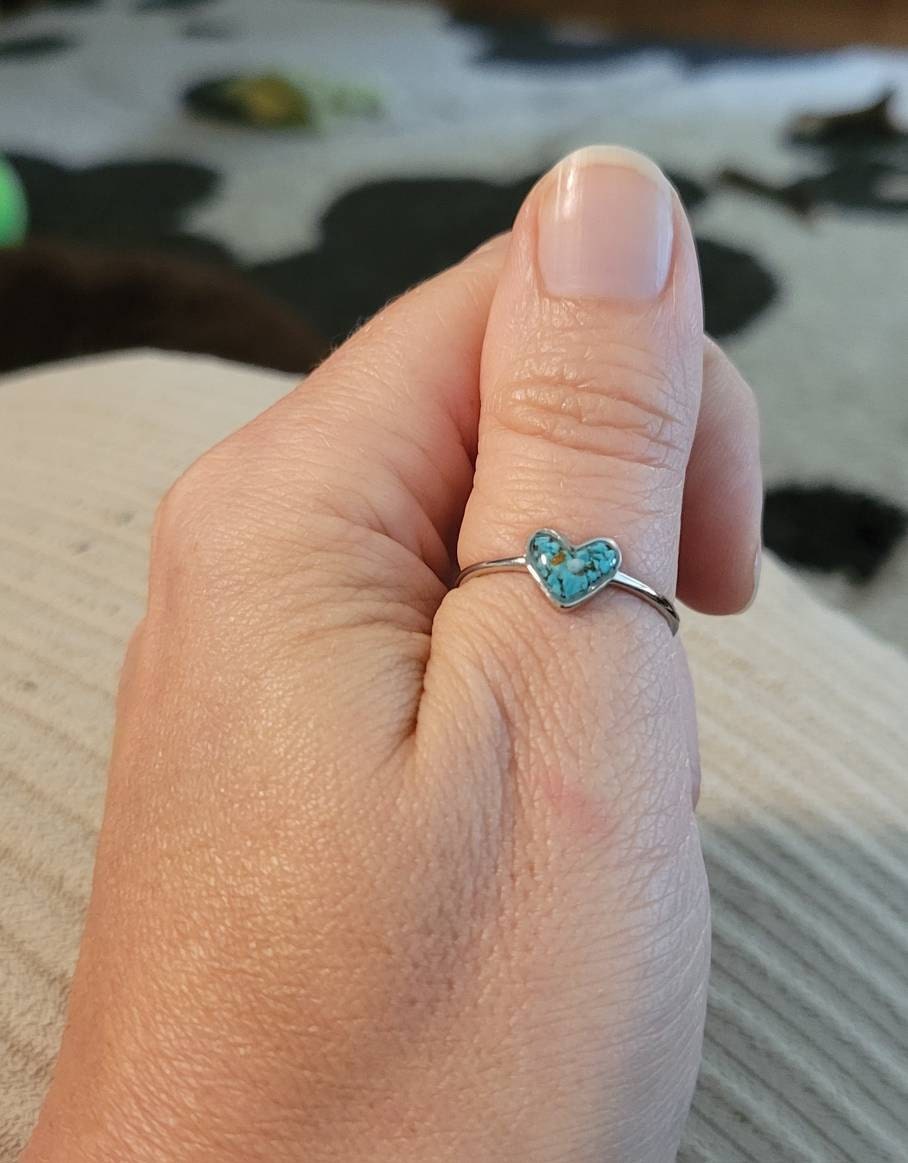 Genuine Turquoise ring | .925 sterling silver | unique crushed stone ring | hypoallergenic | boho statement jewelry | detailed | heart shape