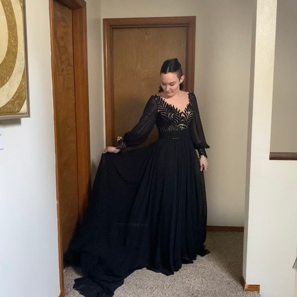Modern Chiffon Minimalist Wedding Dress with Detachable Long Sleeves