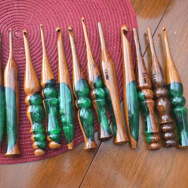 Handcrafted Handles | Crochet Hook Set – Rosewood & Resin | Forest Veil ...