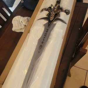 WOW フロストモーン ソード 2.0 コスプレ リッチキング 鋼鉄 金属武器