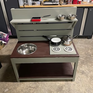 Annalise added a photo of their purchase