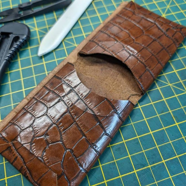 No-stitch Leather Bifold Wallet Pattern | Video Tutorial on Youtube ...