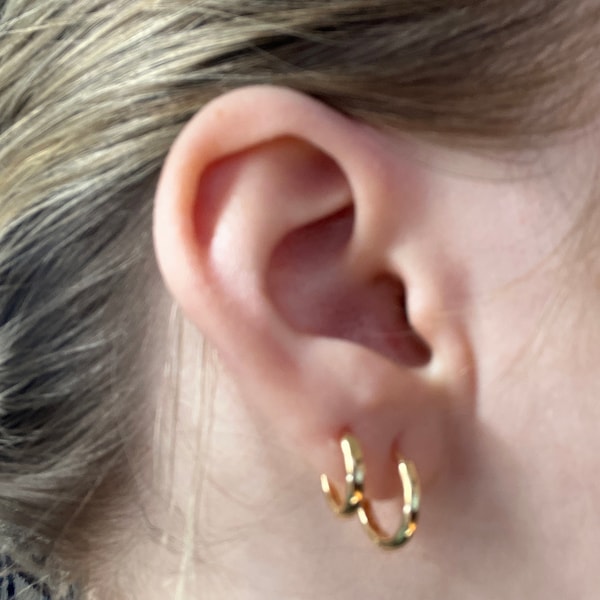 Small Huggie Earrings | 18k Gold-Plated