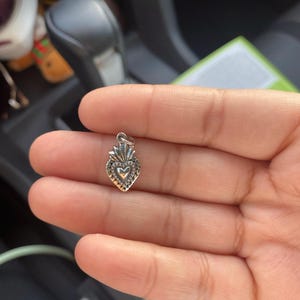 Sarahi added a photo of their purchase