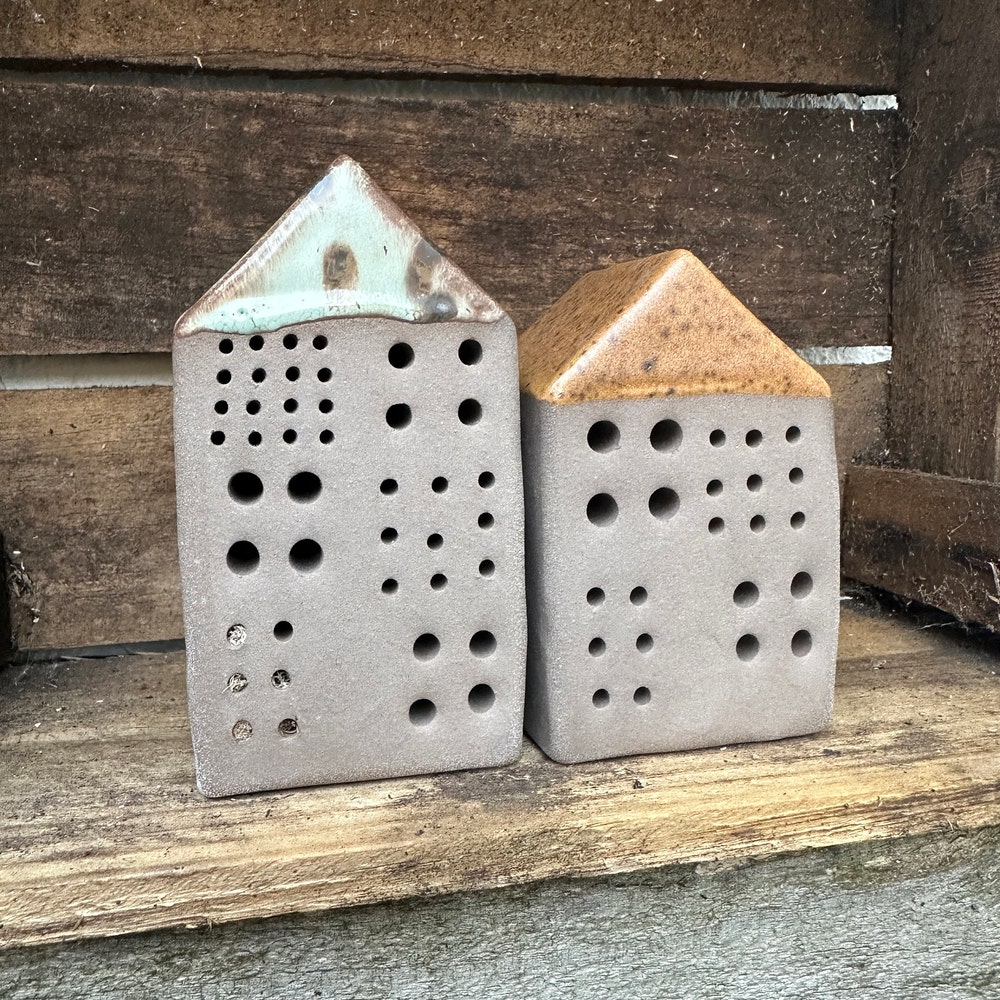 Bienensteinhäuschen Insektenhotel