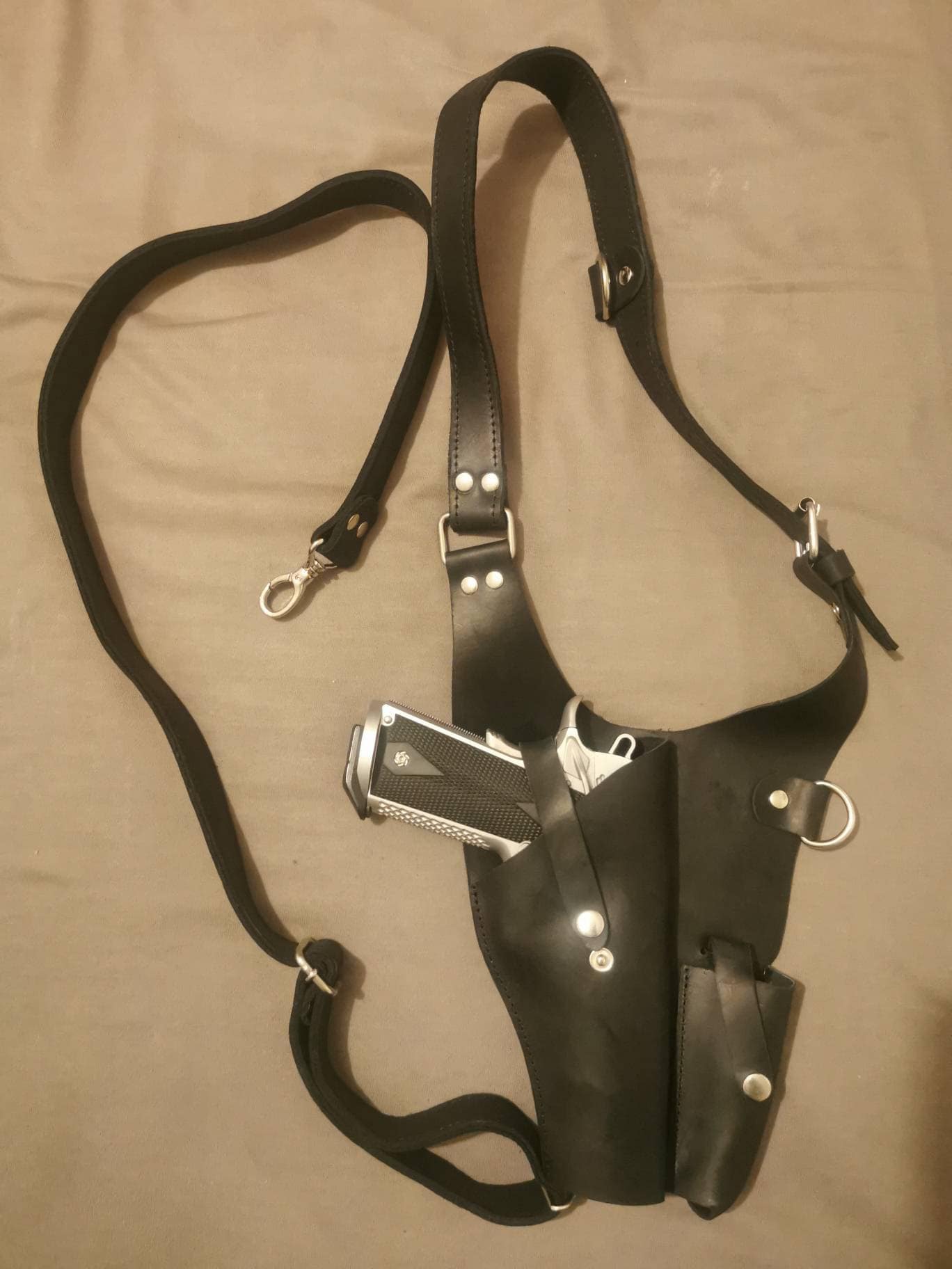 Colt 1911 holster, Custom gun holster, Leather shoulder gun holster, Underarm gun holster, Leather gun holder, Leather gun accessories