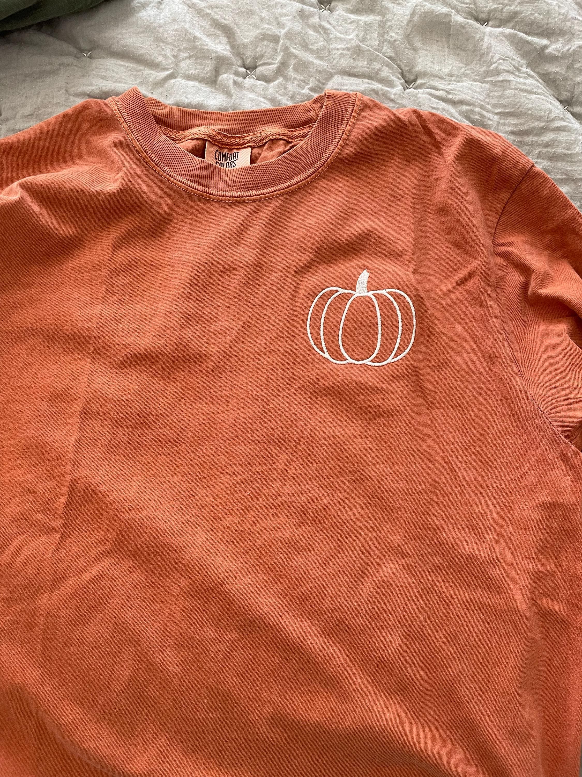 Pumpkin Comfort Colors Embroidered Tee - Pumpkin Outline T-Shirt - Simple Fall Pumpkin Crewneck T-Shirt - Minimal Fall Long Sleeve T-Shirt