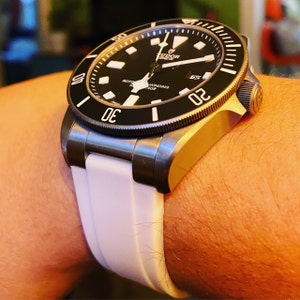 Tudor pelagos deals straps