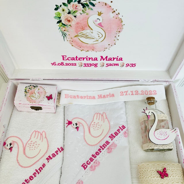 Royal Swan Embroidery Design | Swan Princess | Machine