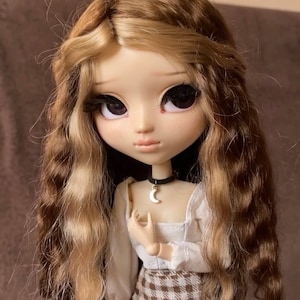Sarah added a photo of their purchase