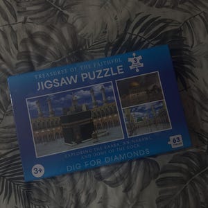Aqsa added a photo of their purchase