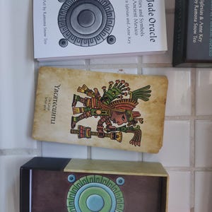 Deluxe Jade Oracle Deck: Deities & Symbols of Ancient Mexico