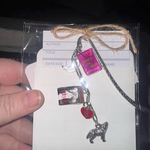 Kaitlan added a photo of their purchase