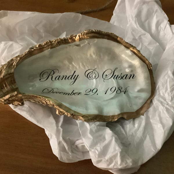 Oyster Shell Table Number Stand, Oyster Shell Place Card Holder,wedding ...