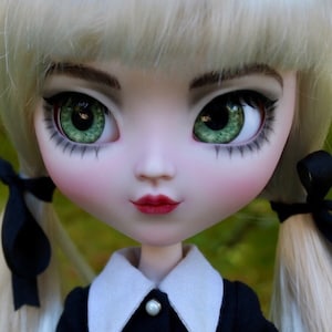 Stefanie added a photo of their purchase