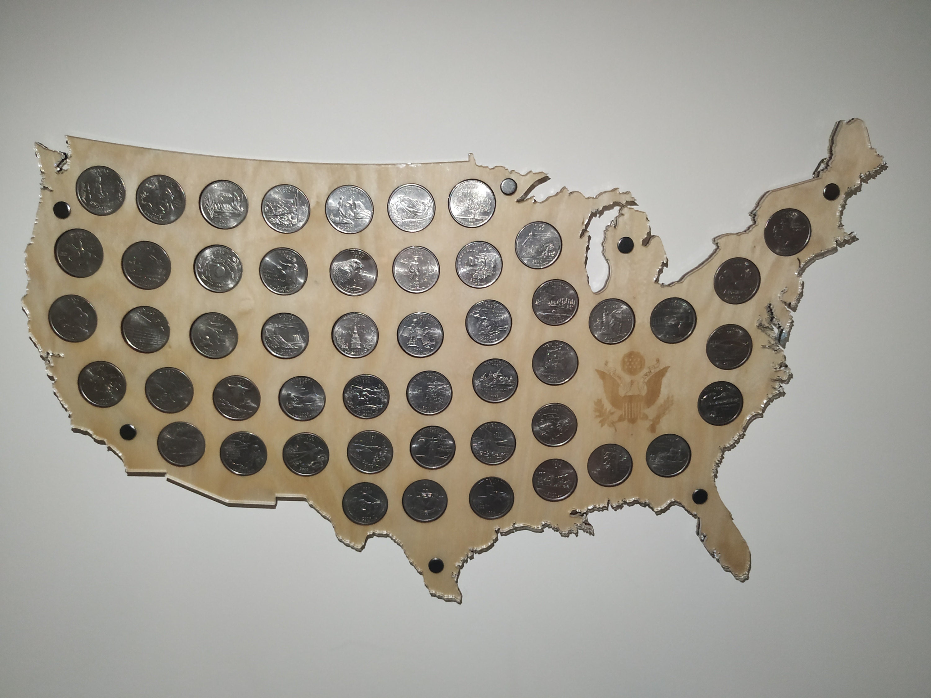 The US 50 State Quarter coin holder (for 50 or 56 coins), Wooden Map Display