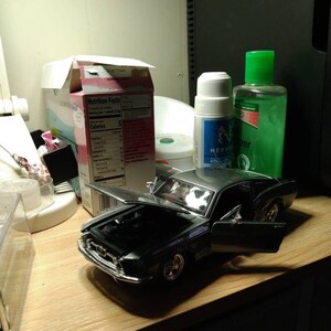 1967 Ford Mustang GT-500 1/24 Scale Diecast Model Car