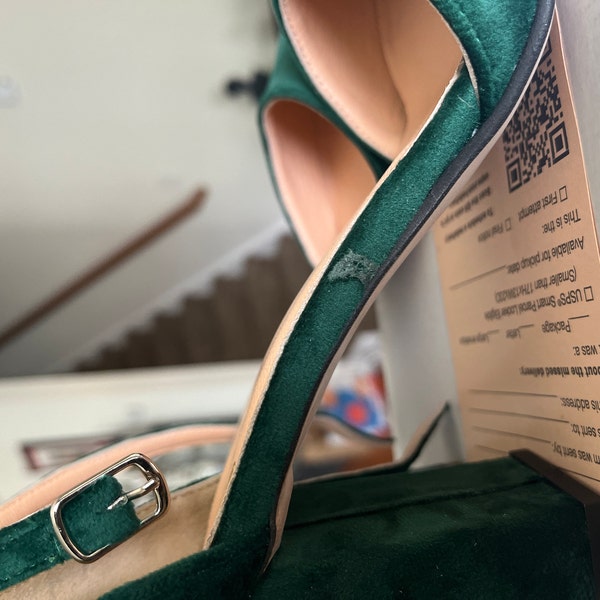 emerald green closed toe heels