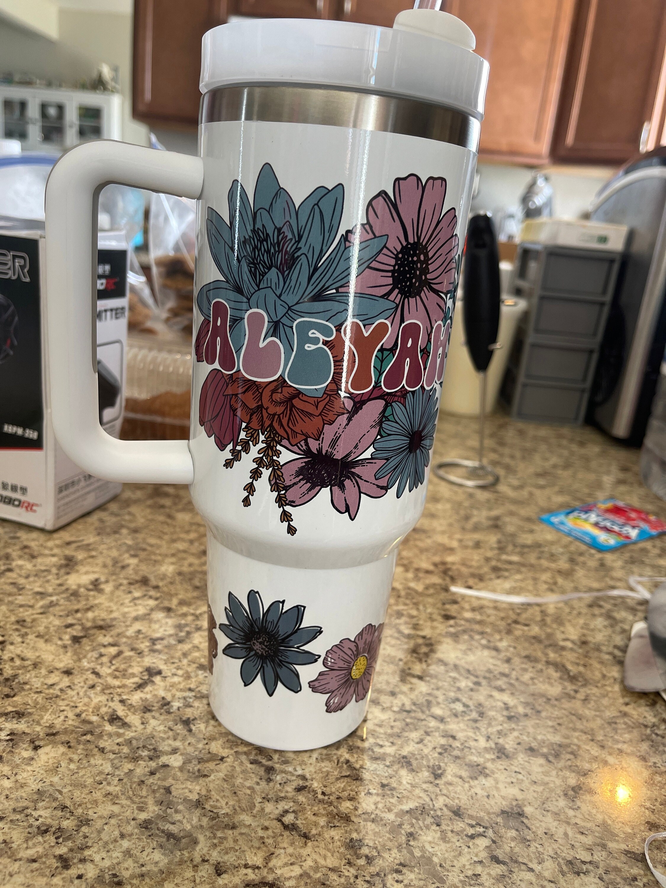 Personalized 40oz Tumbler for Moms, Matte White Travel Mug with Handle & Straw - Perfect for Hot or Cold Drinks