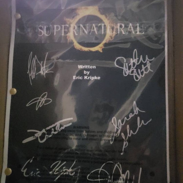 Supernatural Scripts – Signierte Reprints Von Pilot & Finale Als Fan-Collectible