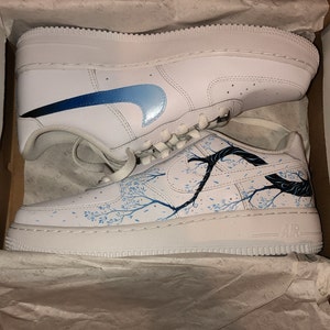 Léana added a photo of their purchase