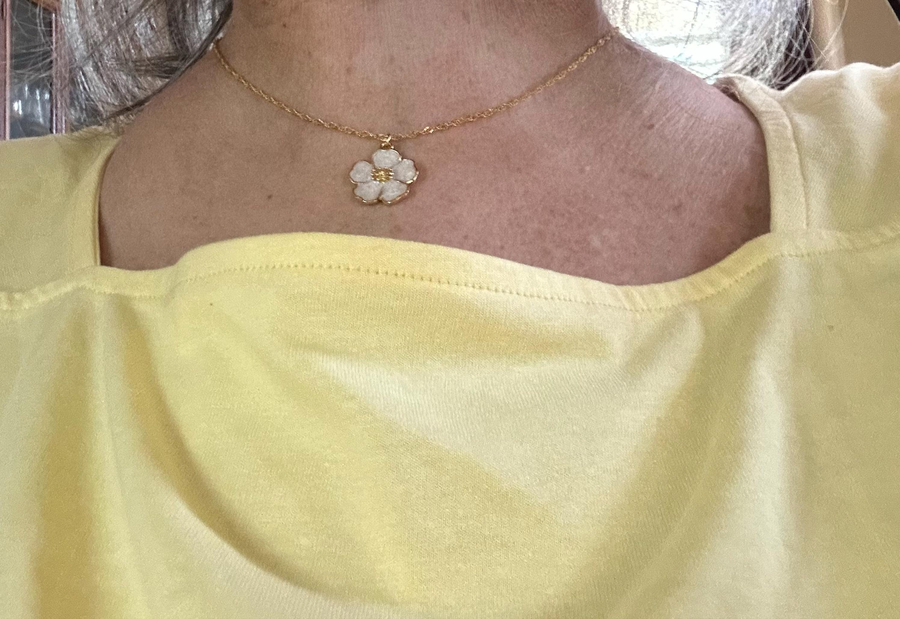 Gold Plated Enamel Sakura Flower Necklace, Flower Necklace, Gold Sakura Flower Necklace, Christmas Gift, Gift for her, Everyday Necklace