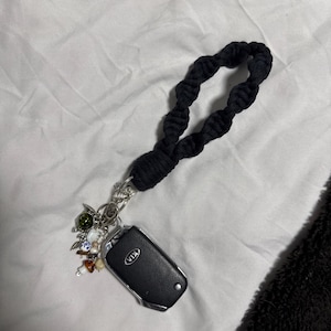 Jeorgena added a photo of their purchase