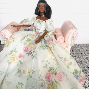 Tae added a photo of their purchase