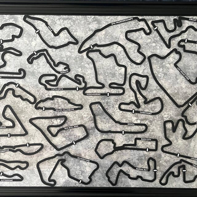 【値下げ】F1 レーシングカー　壁掛け　インテリア Formula 1 Track Layout Wall Art - 2025 F1 Schedule - Racing