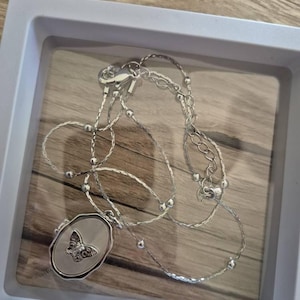 Stefanie added a photo of their purchase