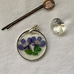DRIED WHITE FLOWER Necklace Bronze Ivory Pansy Dry Flower -  Canada