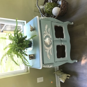 Laura added a photo of their purchase