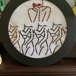 Large CIRCLE Frames For9, 10, 12 and 14 Hoops. Embroidery Display. Cross  Stitch Display Frame. 