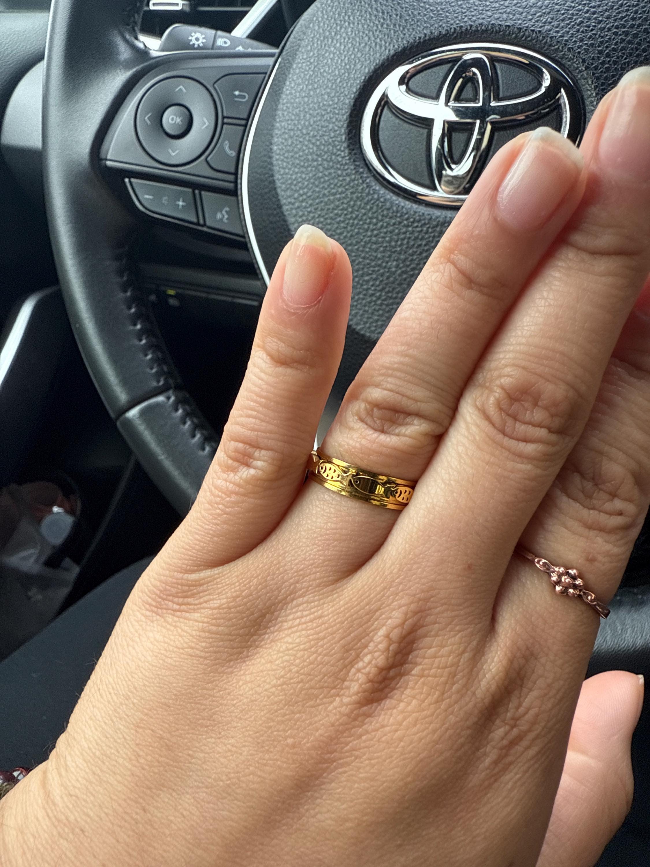 Swimming Fish Spinner Ring in Gold, Fish Ring, Fishing Lovers Ring, Fish Ring, Anxiety Ring, Good Luck Ring, Animal Ring, for Him, for Her,