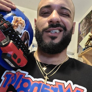 Luis added a photo of their purchase